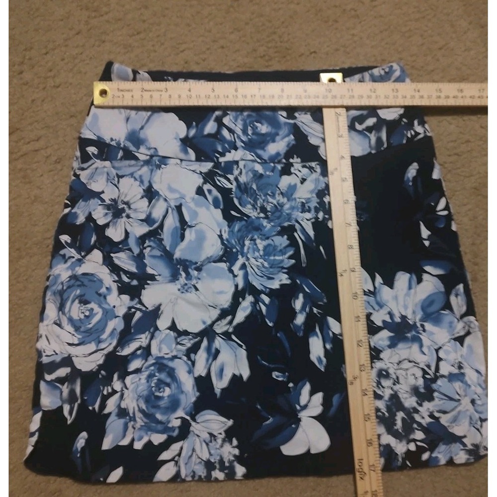 S.C‎ & CO. Woman's Athletic Tennis Golf Blue White Floral Skort Small Pretty